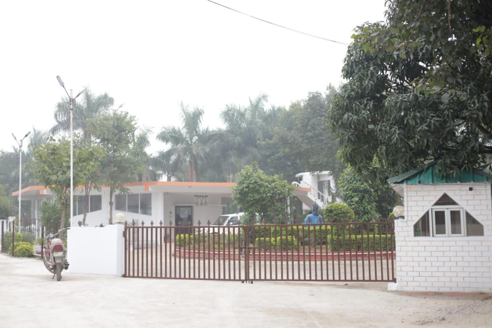 Hotel Shree Krishna Jungle Resort Khajuraho Bagian luar foto